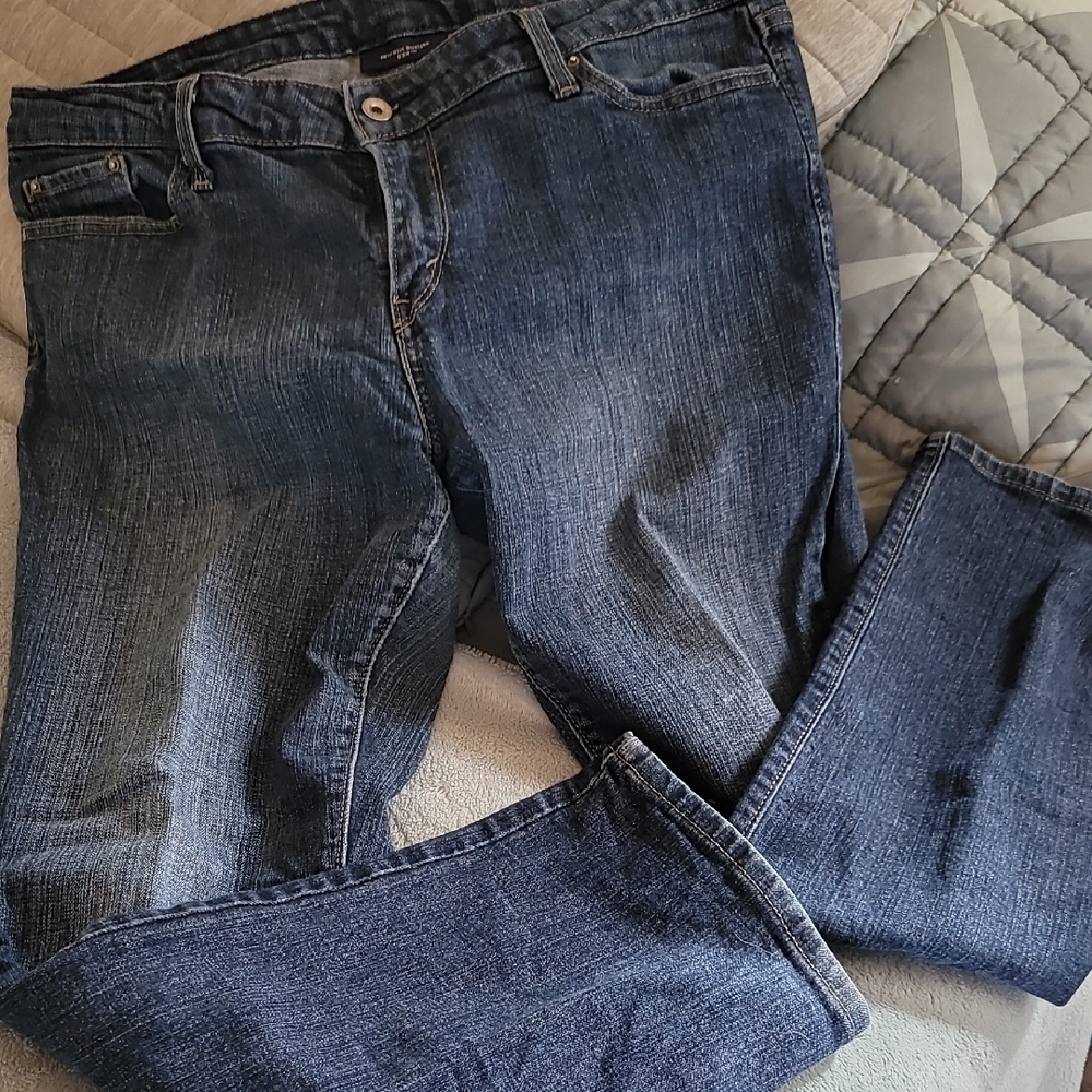 Levi's Women's Straight Leg Blue Jeans